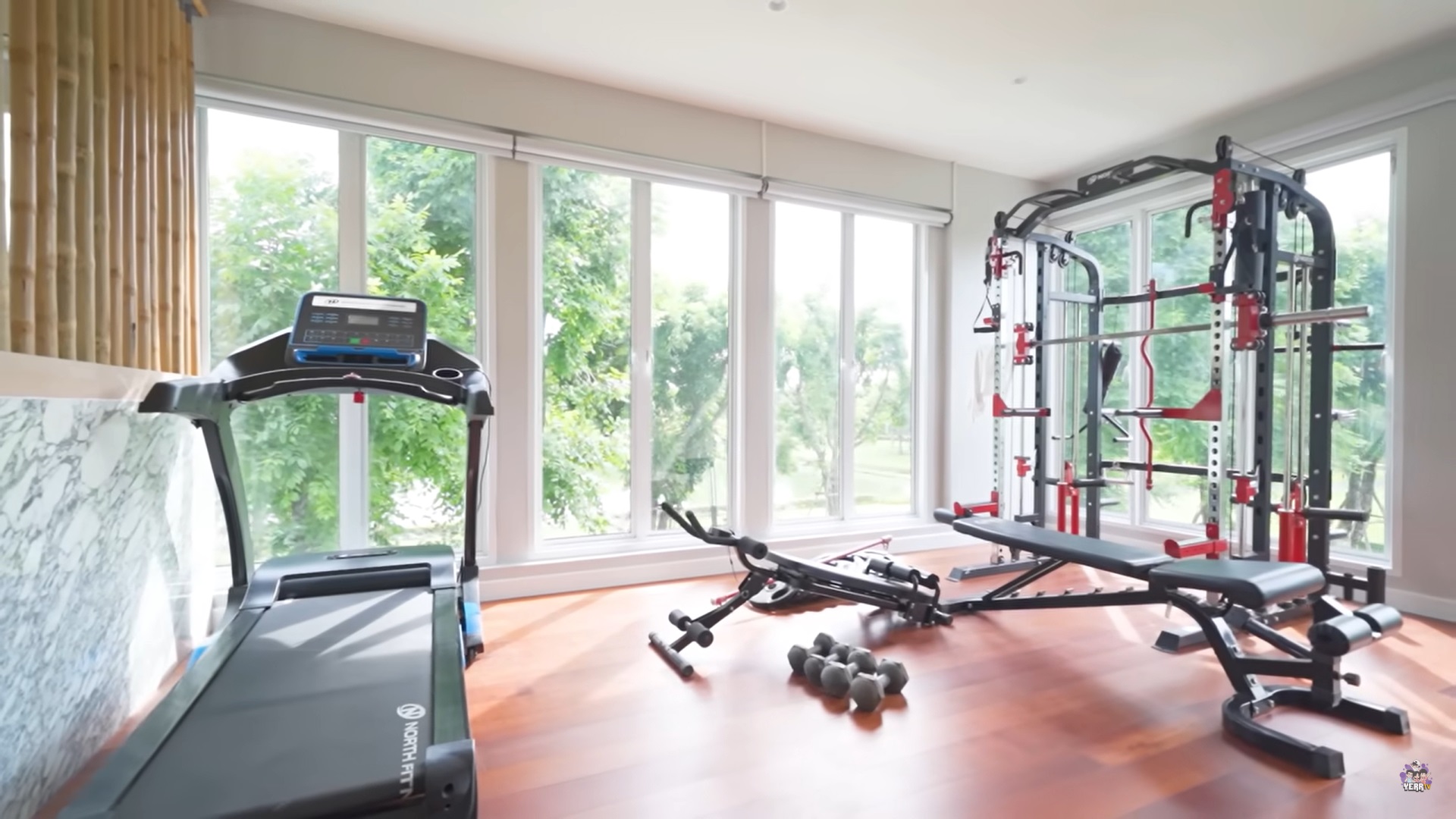 เจมส์ เรืองศักดิ์