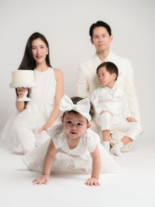 HBD น้องเรเน่ ลูกสาวศรีริต้า กรณ์ อายุ 11 เดือน