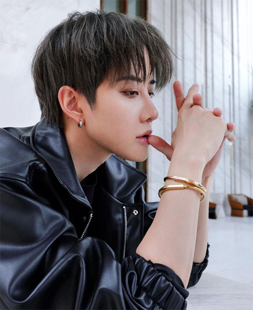 ไมค์ พิรัชต์ แต่งตัวไปเที่ยวผับให้ดูแพง