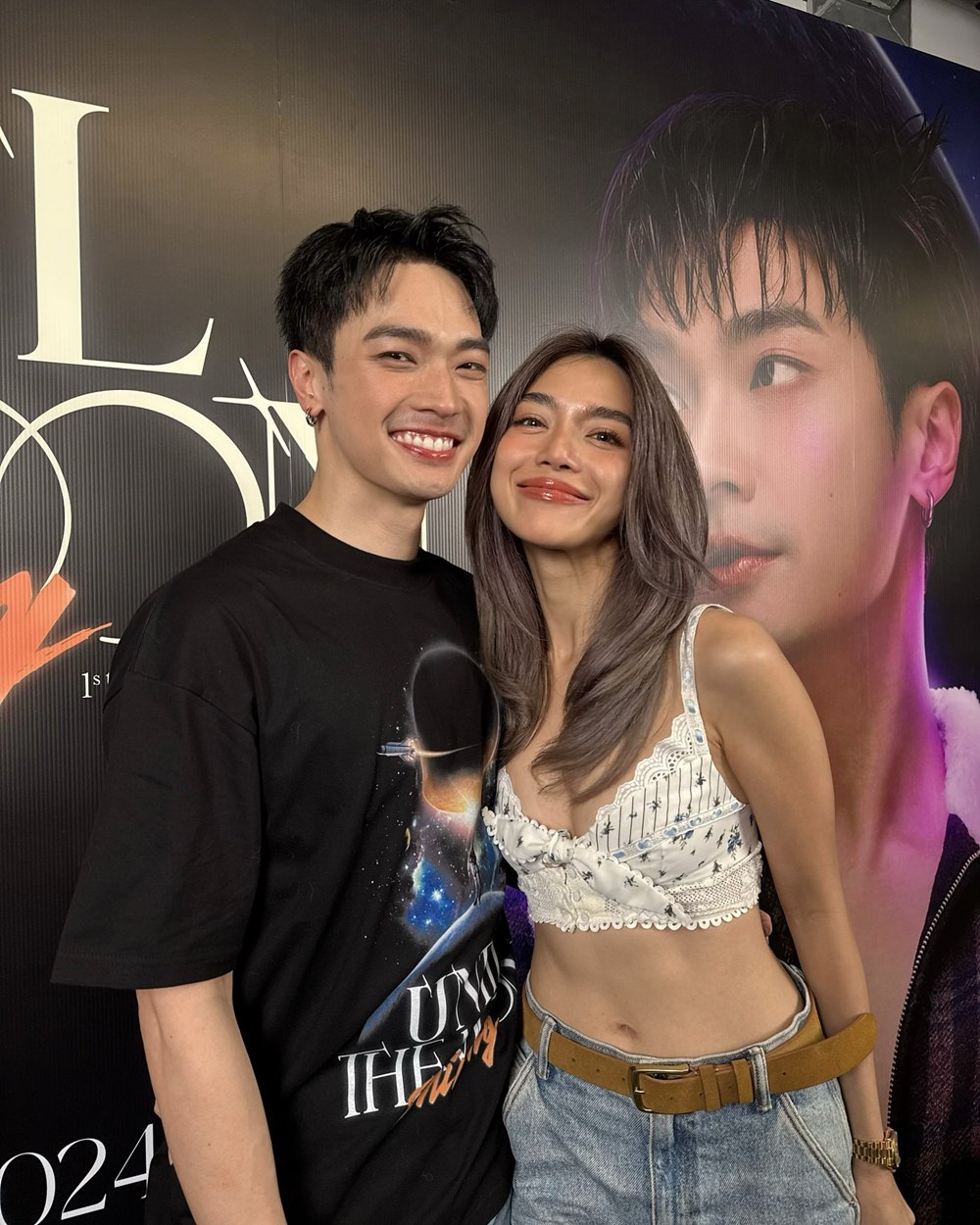 โอบ โอบนิธิ ควง ปราง กัญญ์ณรัณ ฉลองวันเกิดคุณแม่กับครอบครัว 