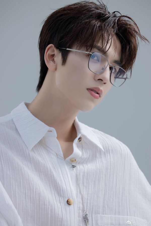 จางหลิงเฮ่อ Zhang Ling He