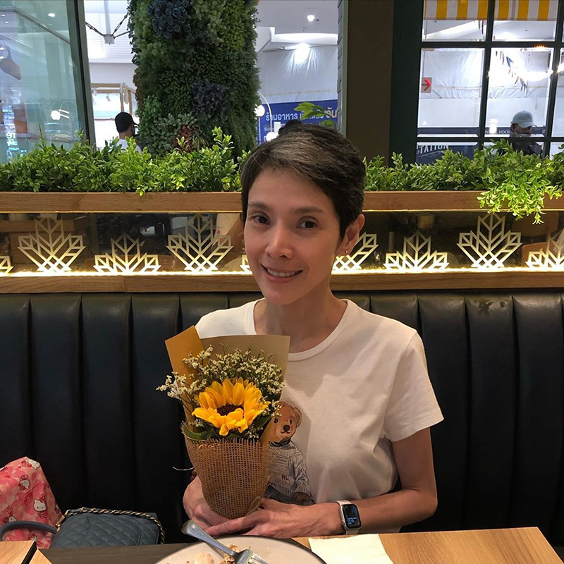 นิ้ง กุลสตรี เปลี่ยนชื่อ