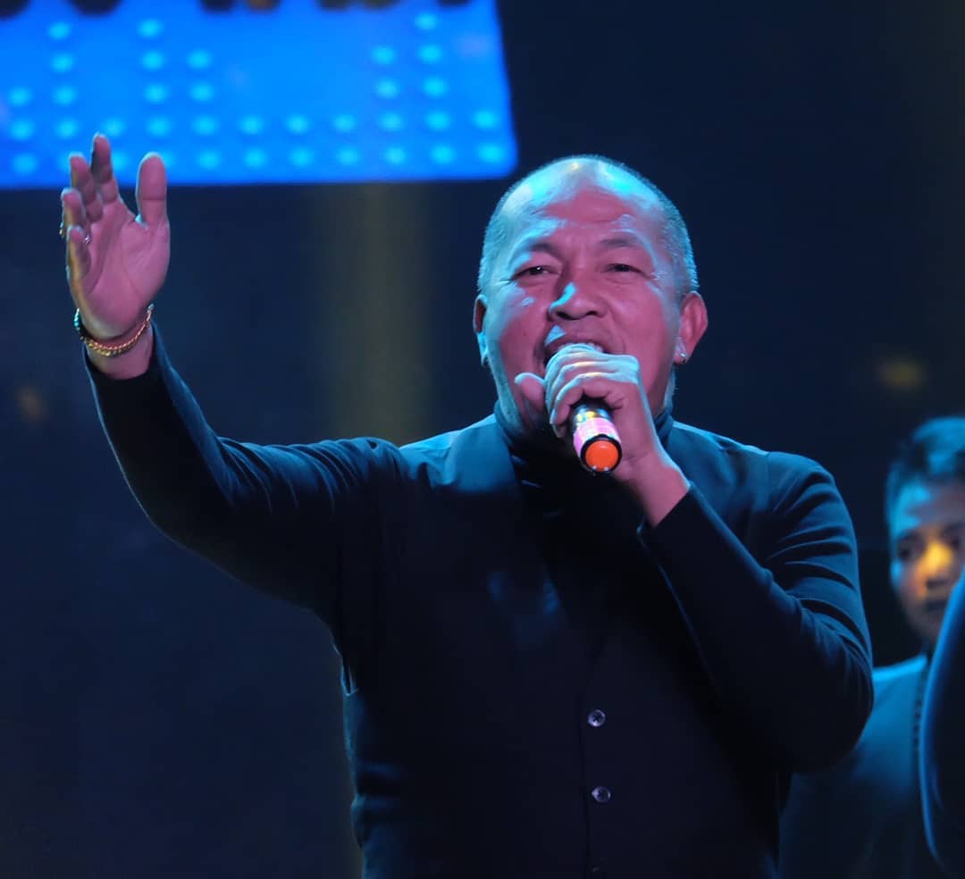 น้าค่อม