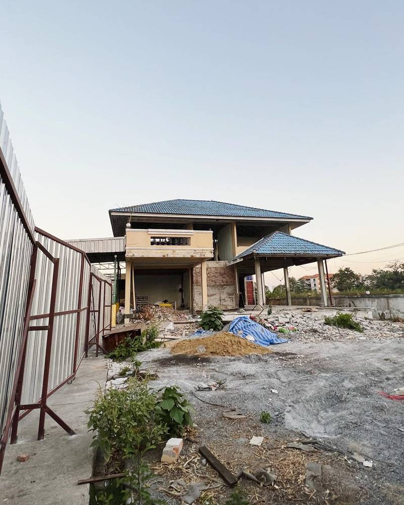 แอร์ ภัณฑิลา, บ้านดารา