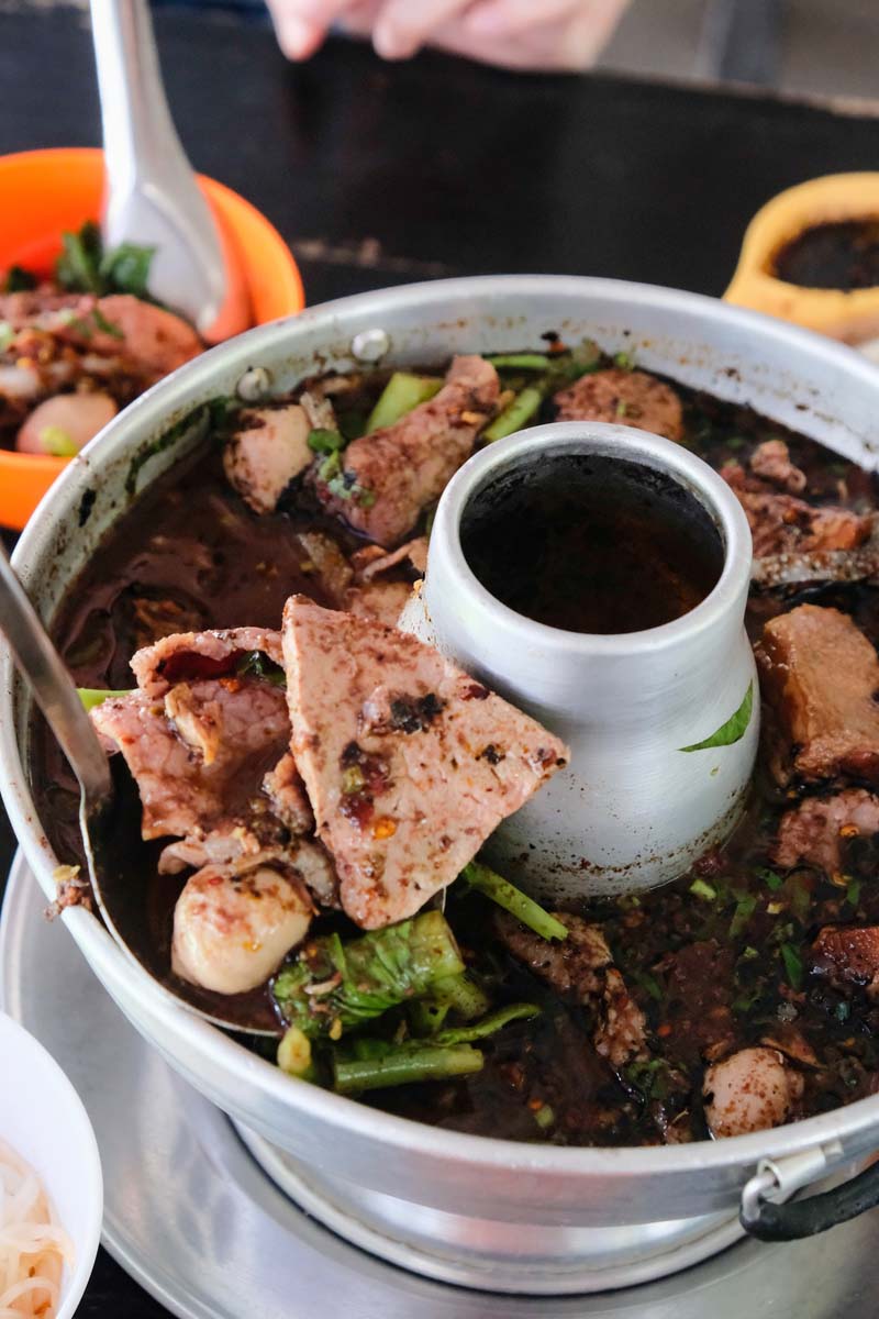 โกสา ก๋วยเตี๋ยวเนื้อตุ๋น หมูต๋น