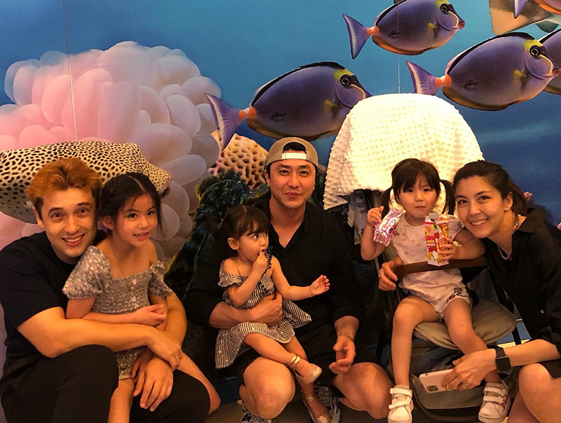 แอนดริว - เจนนิเฟอร์ - อั๋น