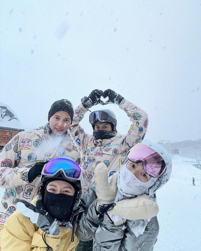 เจมส์จิ โฟม