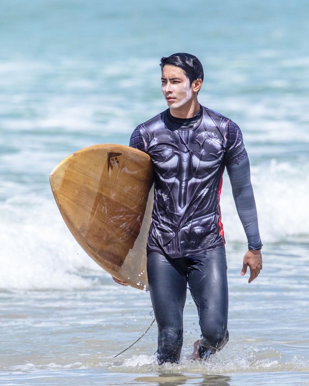 สนต์ ยุกต์ 