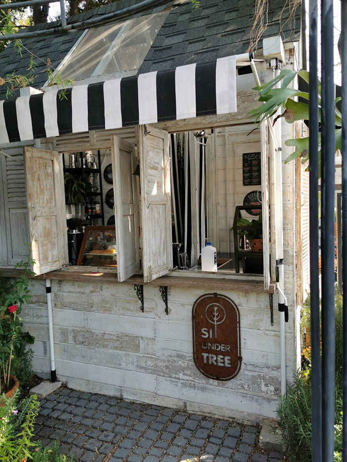 ร้านกาแฟรามอินทรา