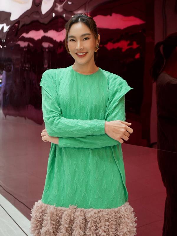 น้องแพรว ลูกสาว ตุ๊ก ชนกวนันท์