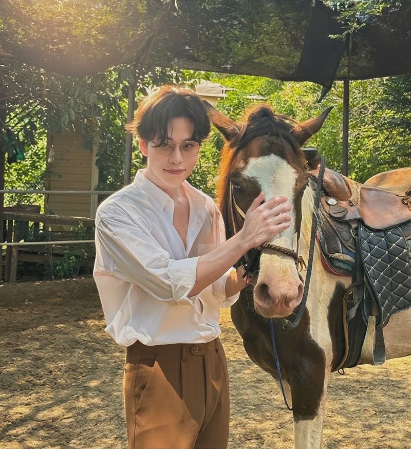 หมอกาย พันธกานต์ หมอเด็กหล่อ