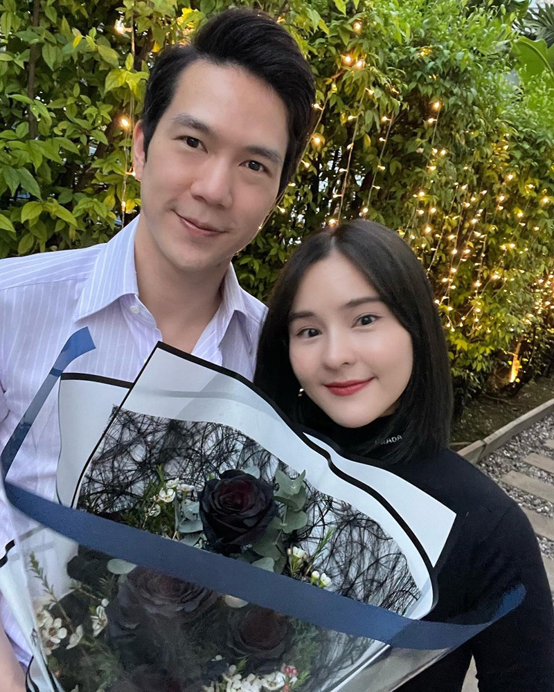 ออม สุชาร์ - แอมป์ พิธาน 