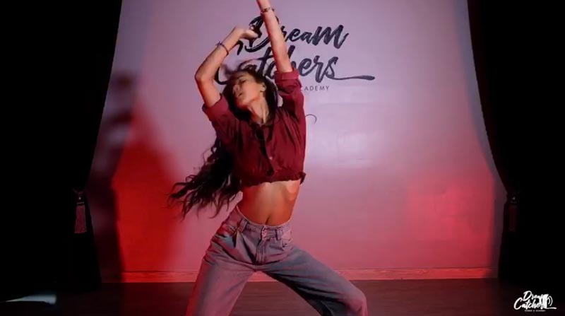 เมญ่า นนธวรรณ