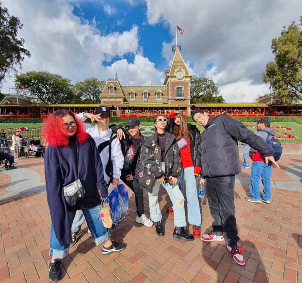 พลอย ชวพร