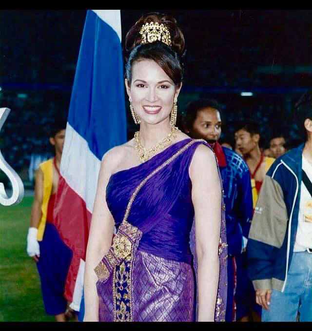 ปุ๋ย ภรณ์ทิพย์ สวยอมตะในวัย 57 ปี กับภาพอดีต-ปัจจุบัน ปังสมมงจักรวาล