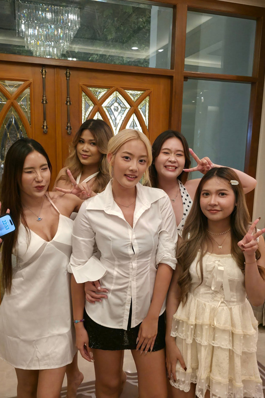 ดีเจเพชรจ้า น้องเนปจูน