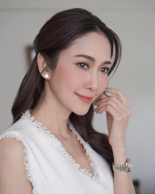 ยุ้ย จีรนันท์ ประวัติ