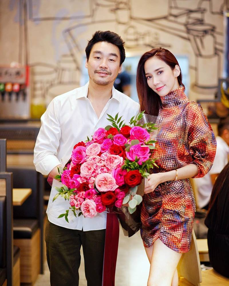 ไฮโซพก เลิก อั้ม