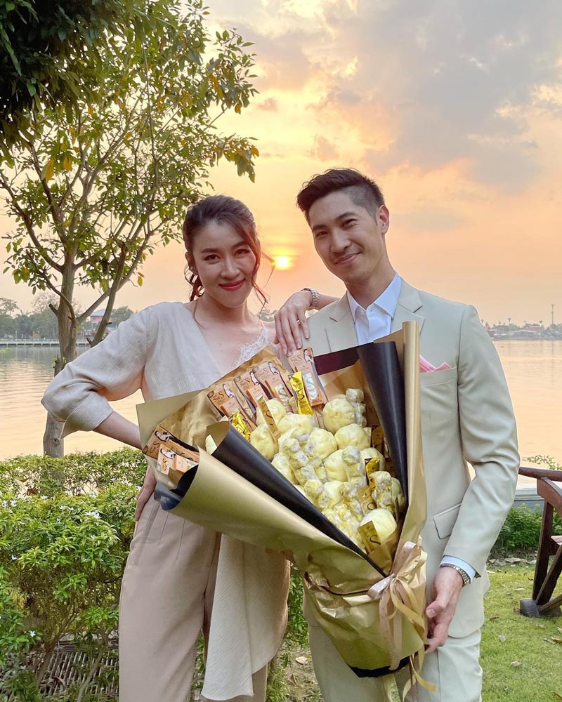 เชียร์ ทิฆัมพร