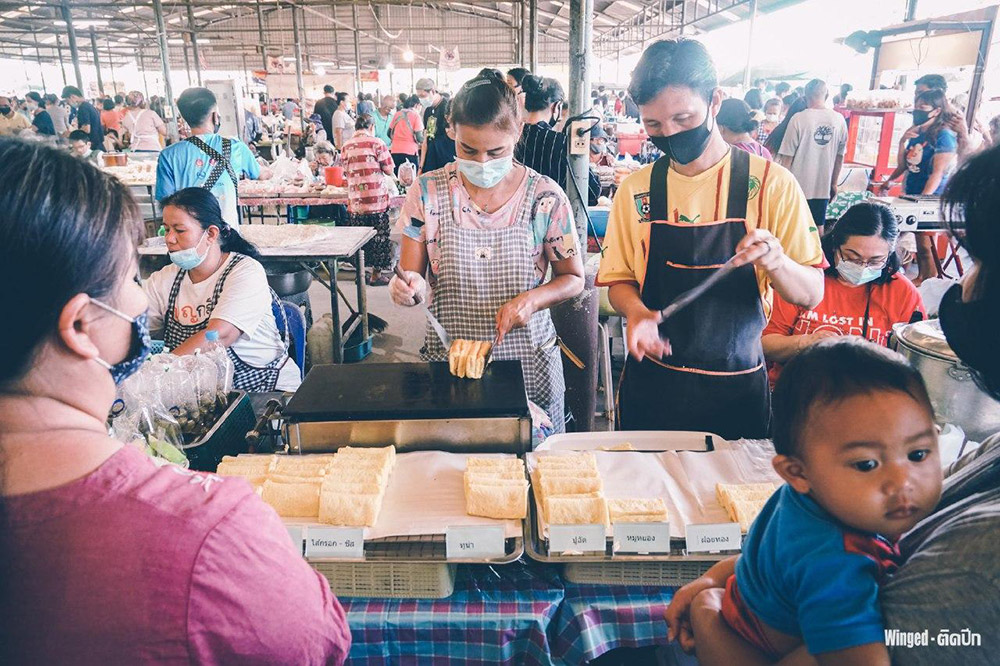 ตลาดนัดหน้าวัดเปโตร นครปฐม