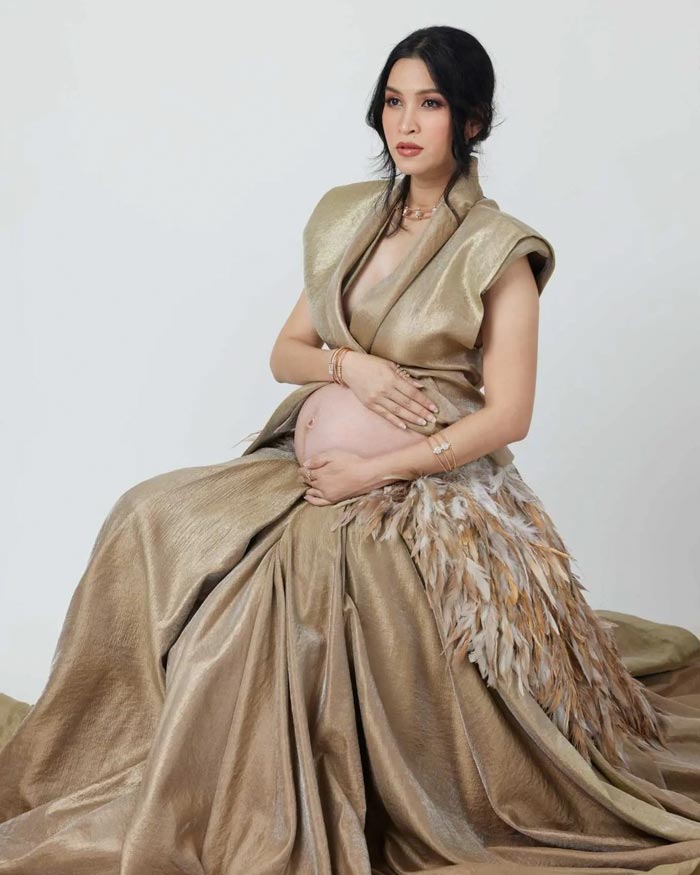 อี๊ฟ พุทธธิดา