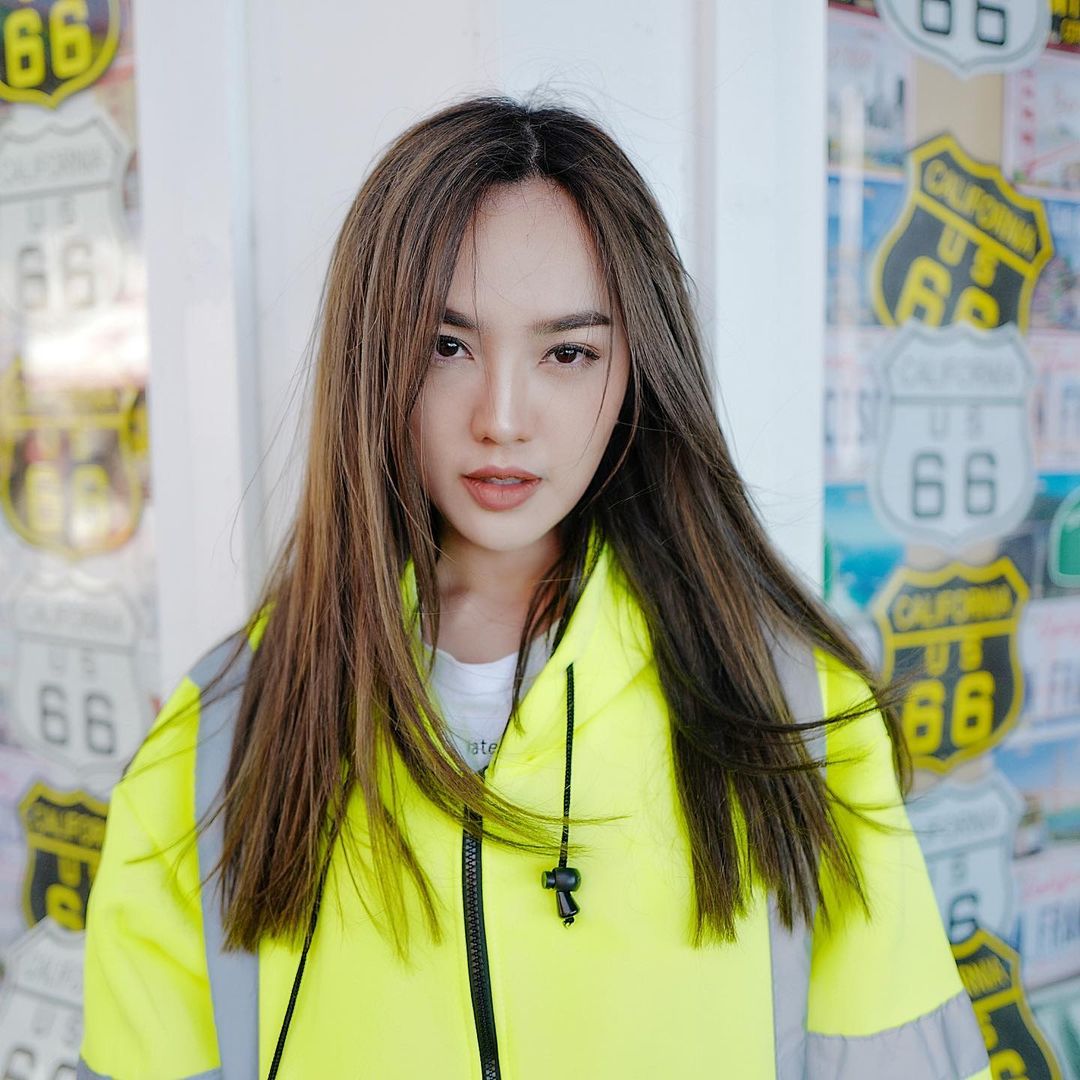 เส้นด้าย สอดอStyle
