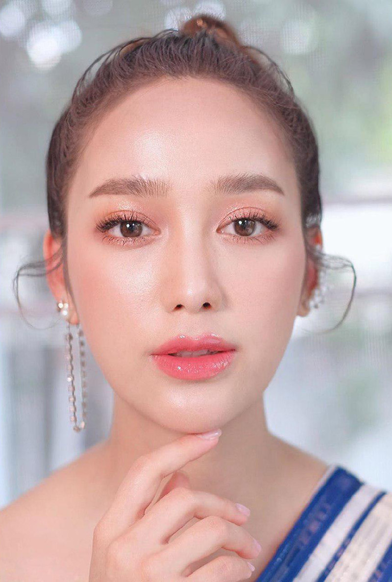 ราคาช่างแต่งหน้าดารา