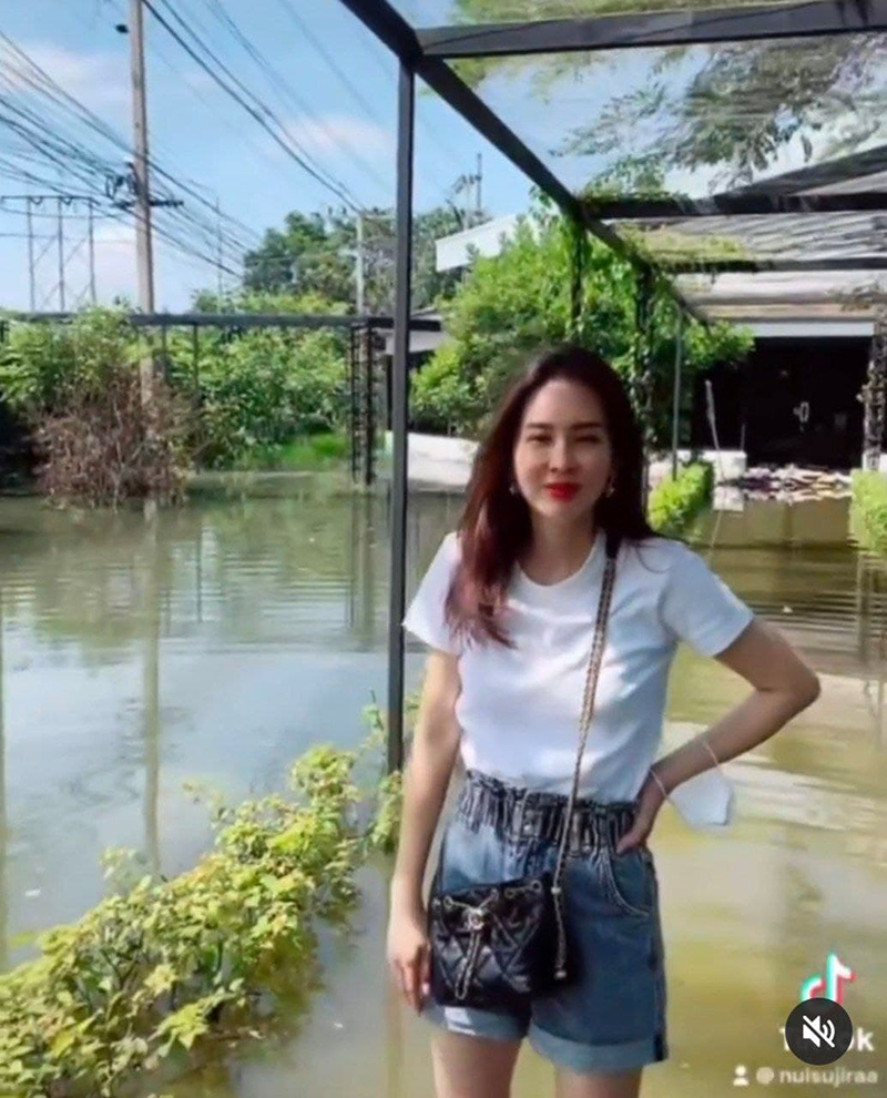 นุ้ย สุจิรา น้ำท่วม