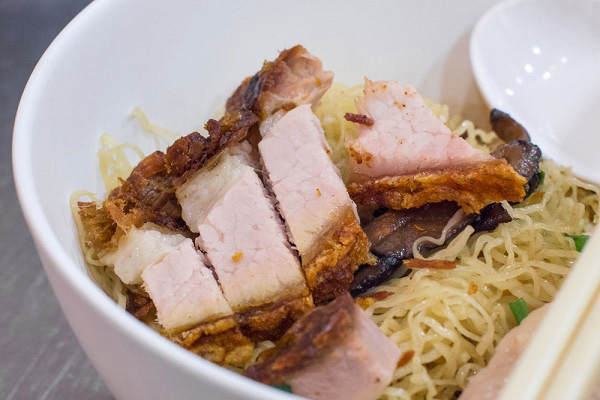 เมนูหมูกรอบ วิธีทำหมูกรอบ สูตรอาหาร