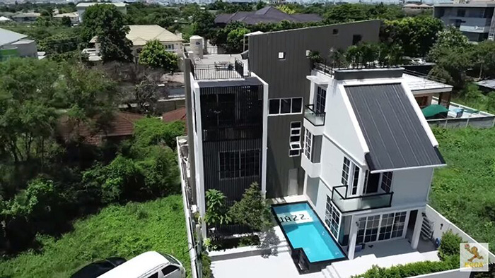 บ้าน แจ๊ส สปุ๊กนิค 