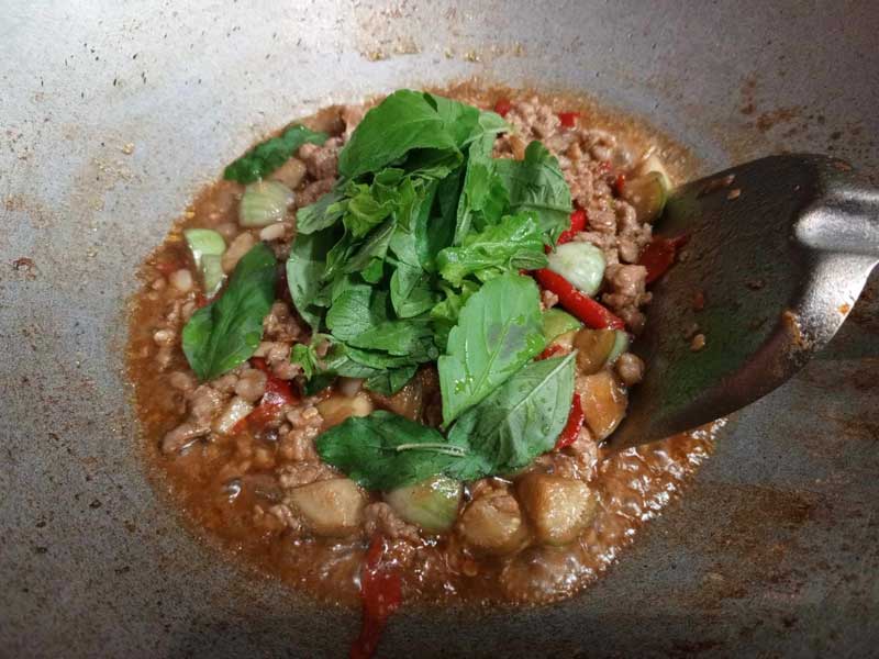 สูตรผัดมะเขือเปราะหมูสับ