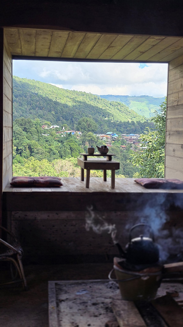 ร้านคาเฟ่บนดอย บ้านป่าเมืองเถื่อนดอยสกาด