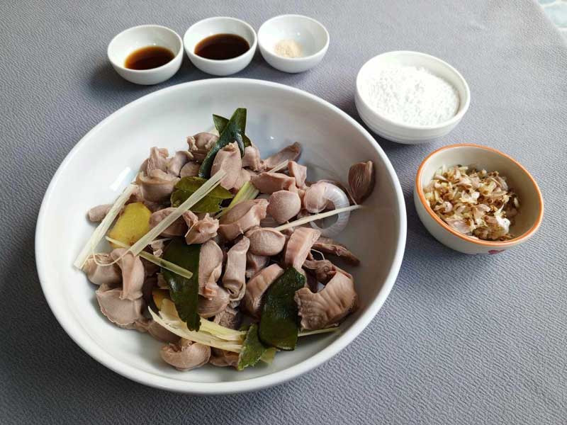 ส่วนผสมกึ๋นไก่ทอดกระเทียม