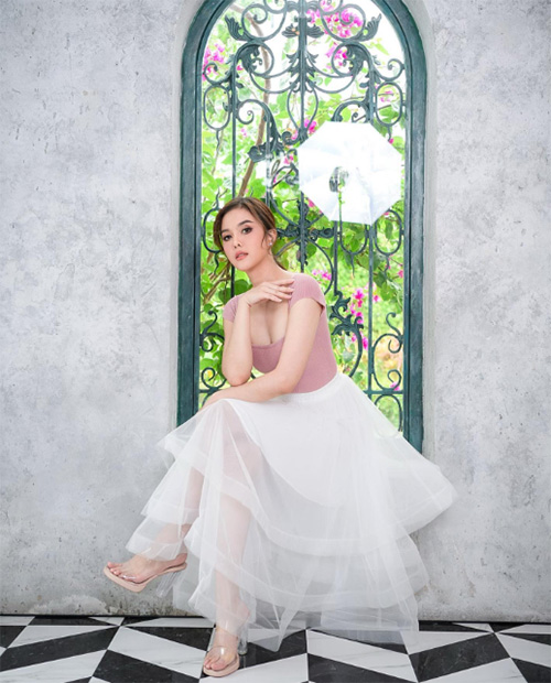 กุ๊กกิ๊ก มรกต ประวัติ