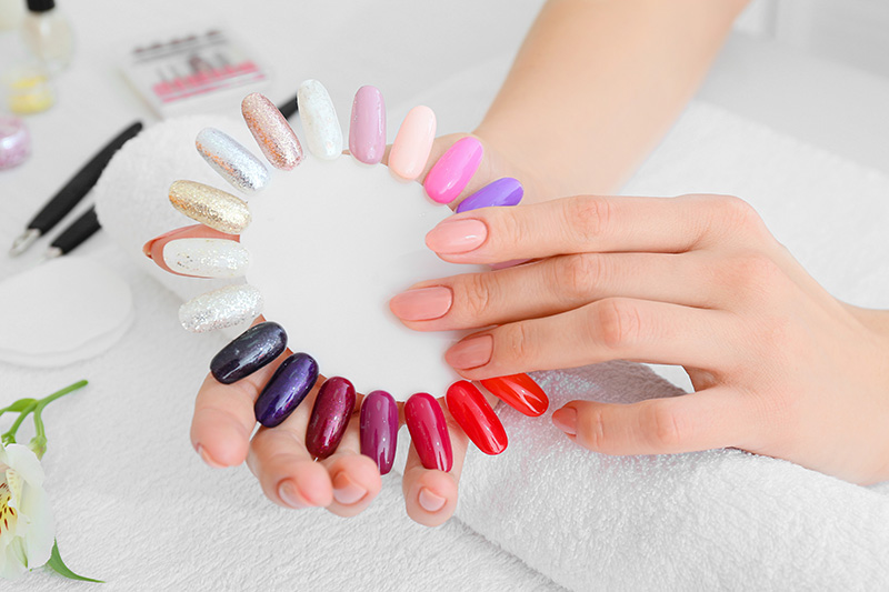 สีเล็บมงคล
