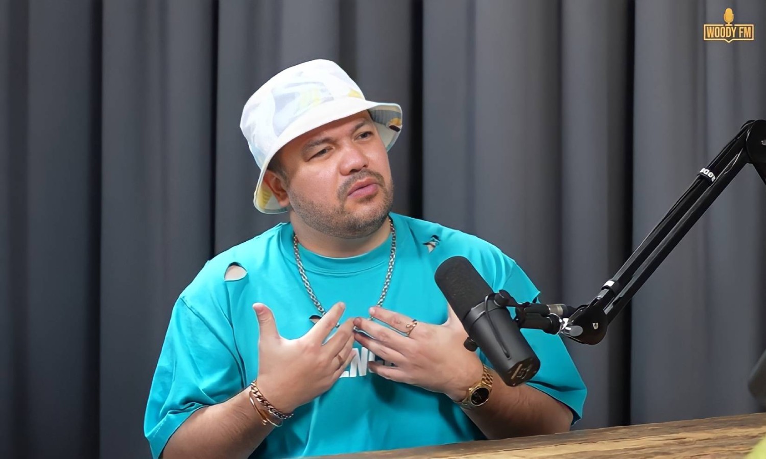 โอ๊ต ปราโมทย์ 