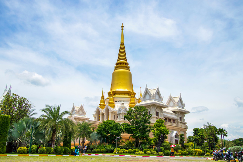 วัดตะโก หลวงพ่อรวย