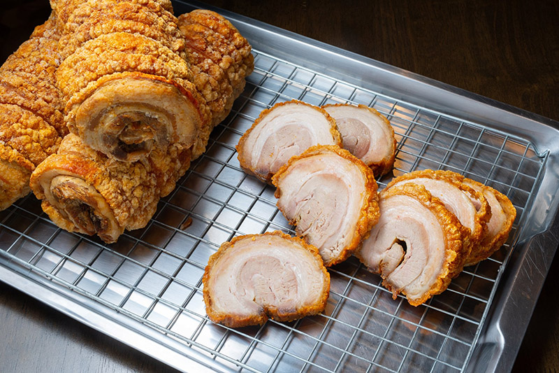 ร้านหมูกรอบชาชู