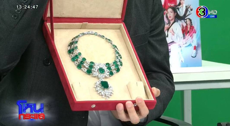 Lotus Arts de Vivre ศิลปะชั้นสูงบนเครื่องประดับ ความหรูหรา ที่ เมย์ วาสนา ครอบครอง