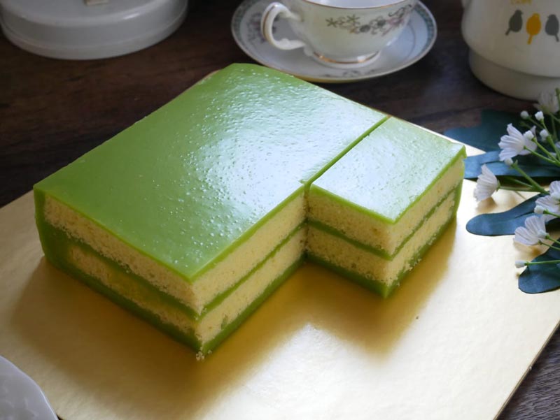 เค้กใบเตยหน้านิ่มถาด
