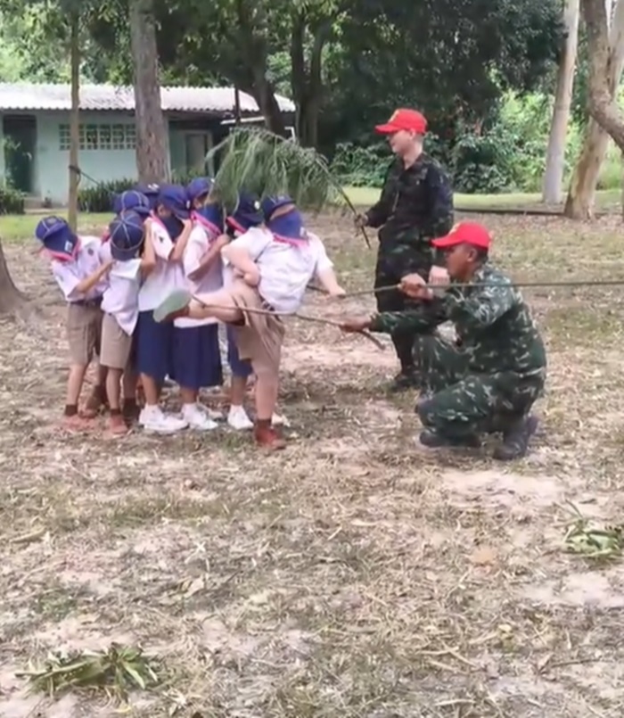 เข้าค่ายลูกเสือ