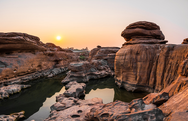 หาดชมดาว จังหวัดอุบลราชธานี
