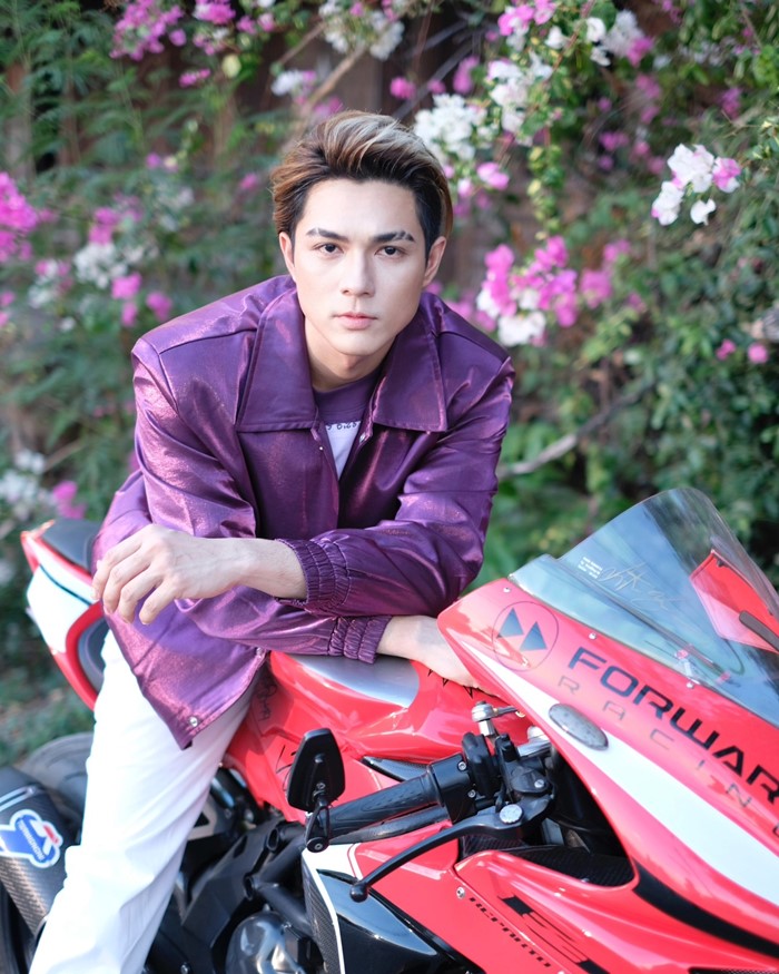 แน็ก ชาลี ซัดเดือด  ฟาดโจรจิตใจทำด้วยอะไร