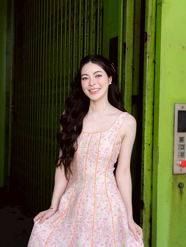 เอวา ปวรวรรณ บ้าน 13 ชั้น หลังที่ 2