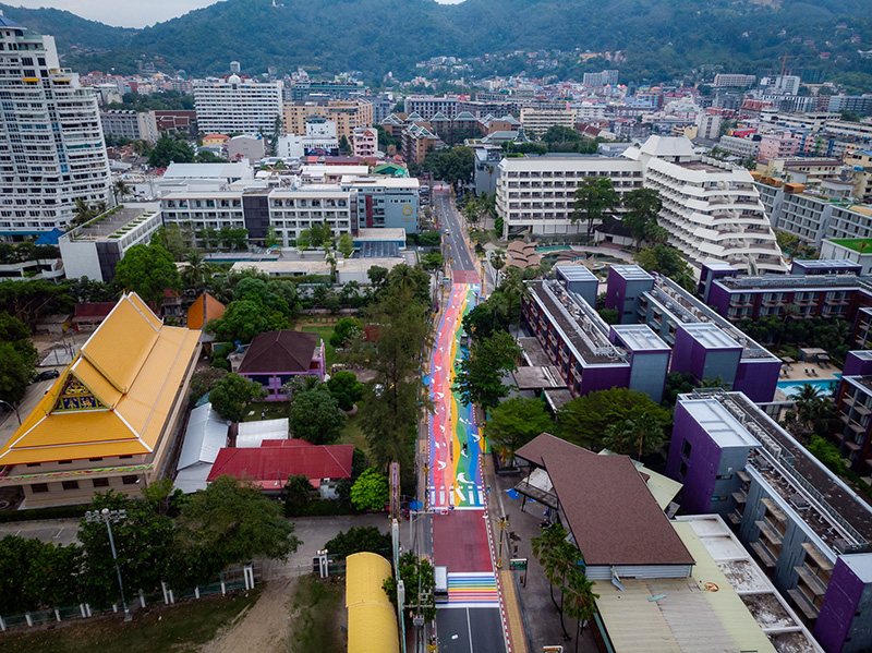 ถนนสายรุ้ง ป่าตอง ภูเก็ต