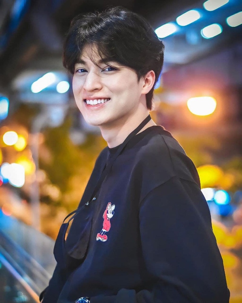 กลัฟ คณาวุฒิ
