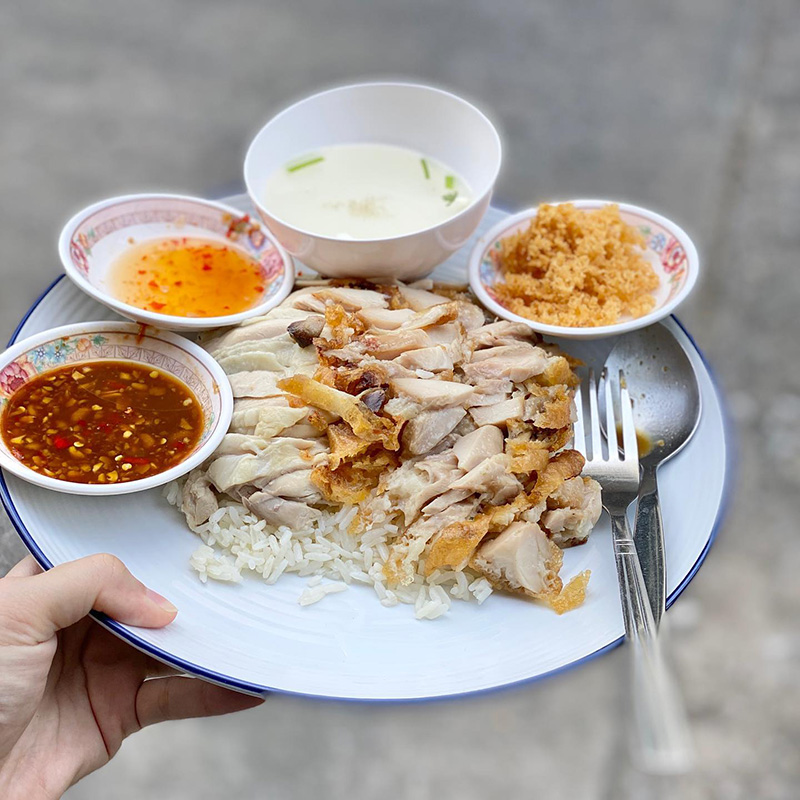 ข้าวมันไก่จิวแป๊ะทง เอแบคหัวหมาก