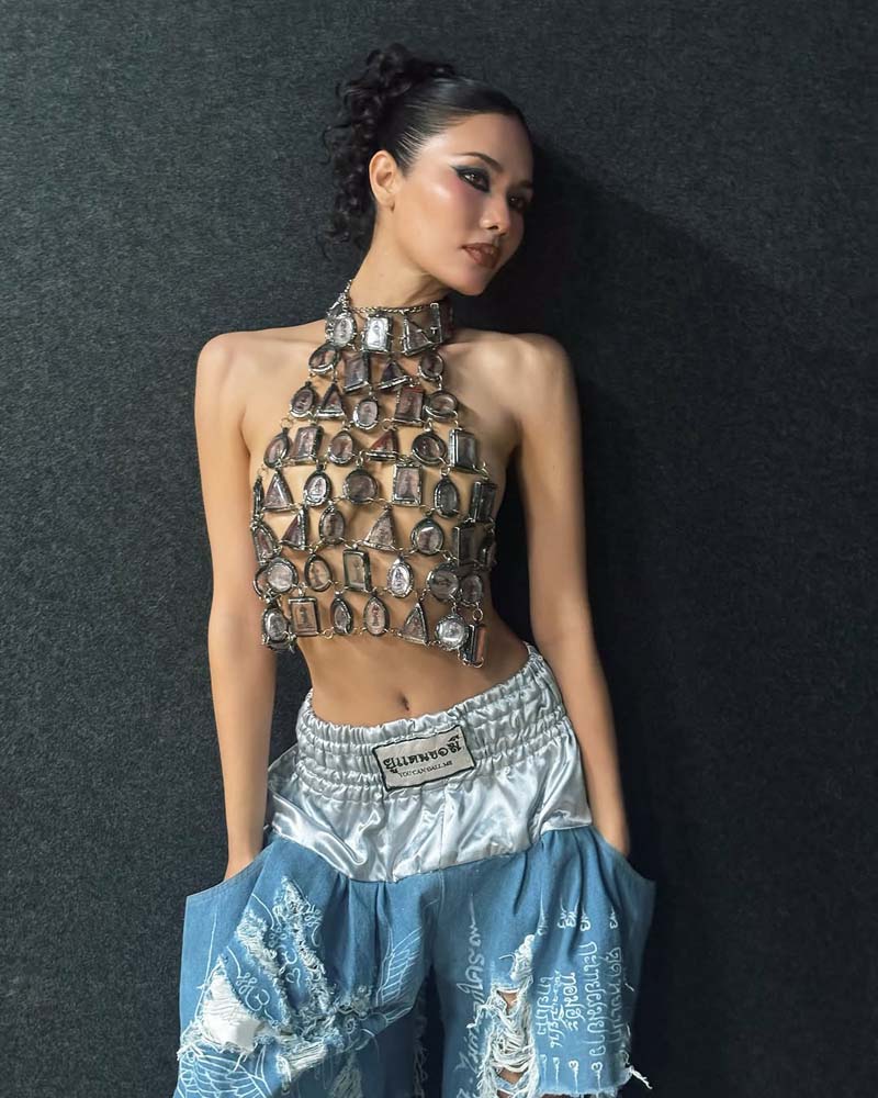 น้ำตาล ชลิตา โชว์โนบราชุดกรอบพระเครื่อง