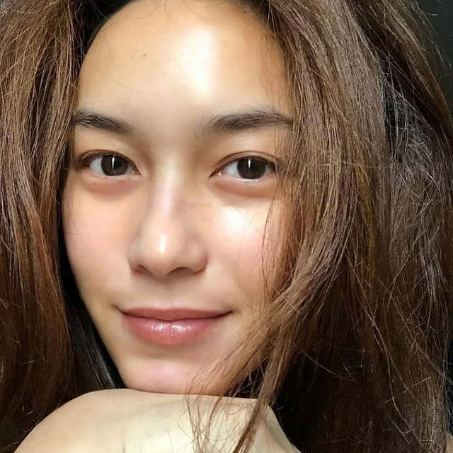 ดาราหน้าสด