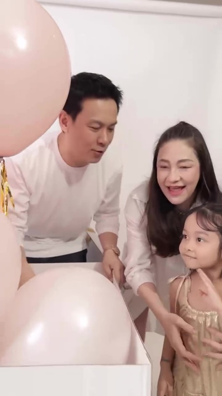 ฟลุค - นาตาลี เฉลยเพศลูกคนที่ 2